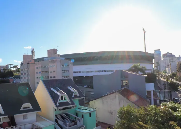 com 1 quarto próximo Estádio Couto Pereira